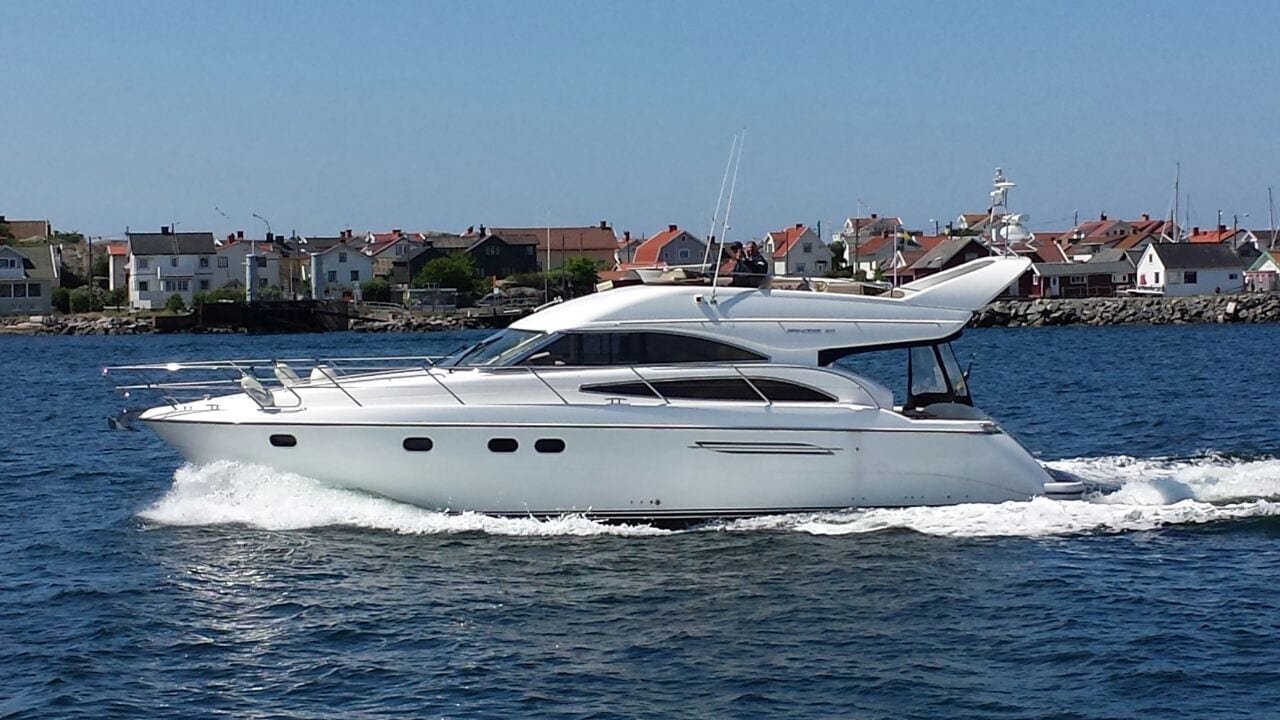 used motorboat Princess Köpa motorbåt