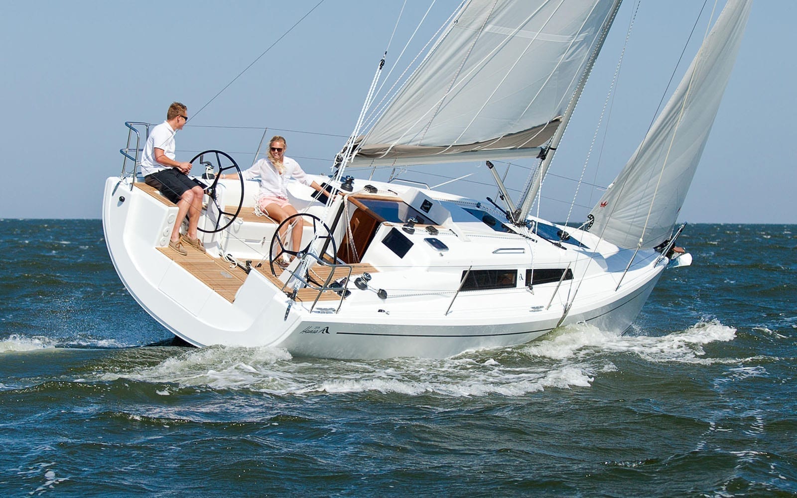 Hanse 315 standard equipped